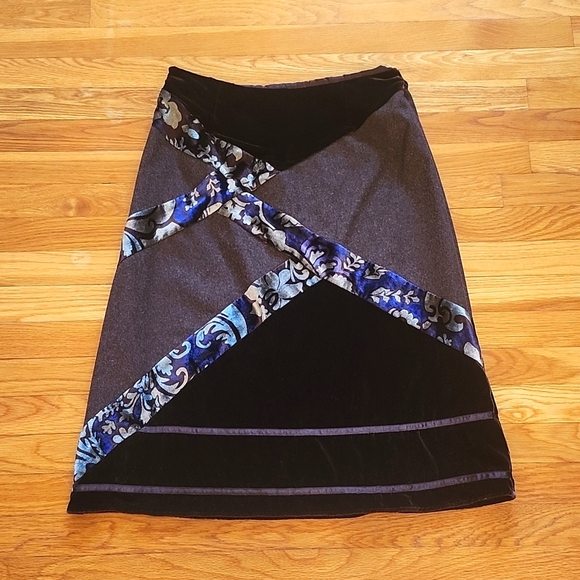 The Limited velvet wool silk skirt women's size 8 - Picture 2 of 4